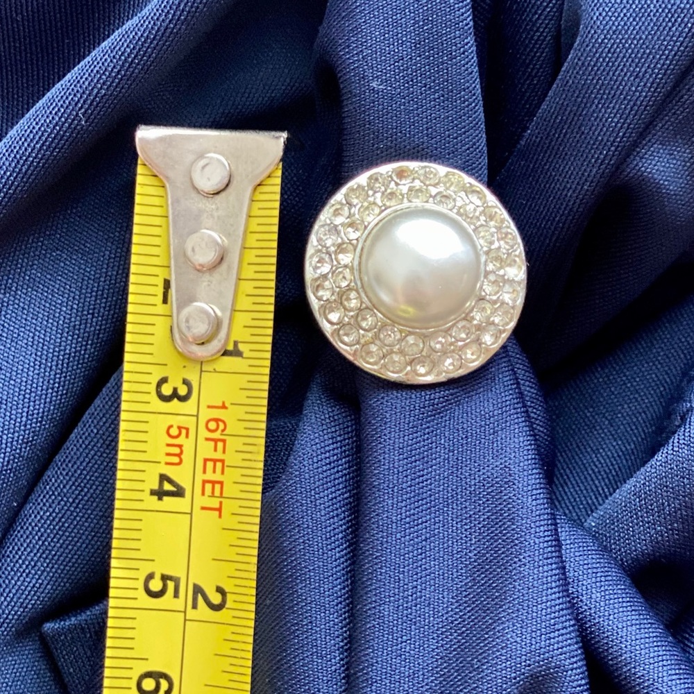 Pearl and crystal cocktail ring - Picture 2 of 5